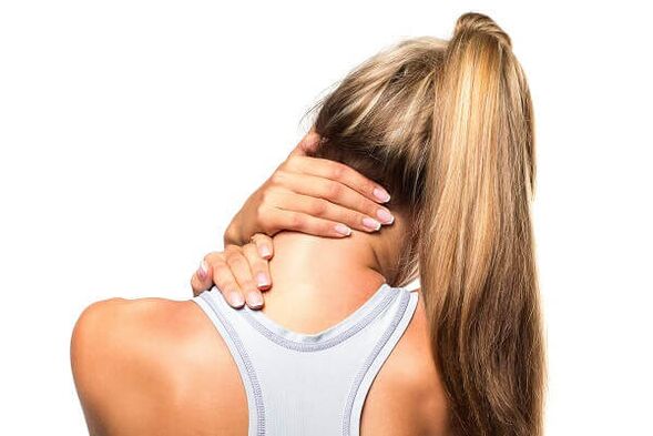 L'osteocondrosi del rachide cervicale si manifesta come dolore al collo e alle spalle